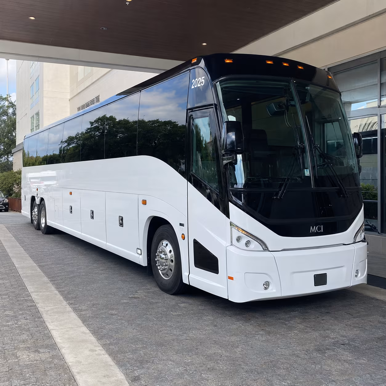 indio charter bus hero 3